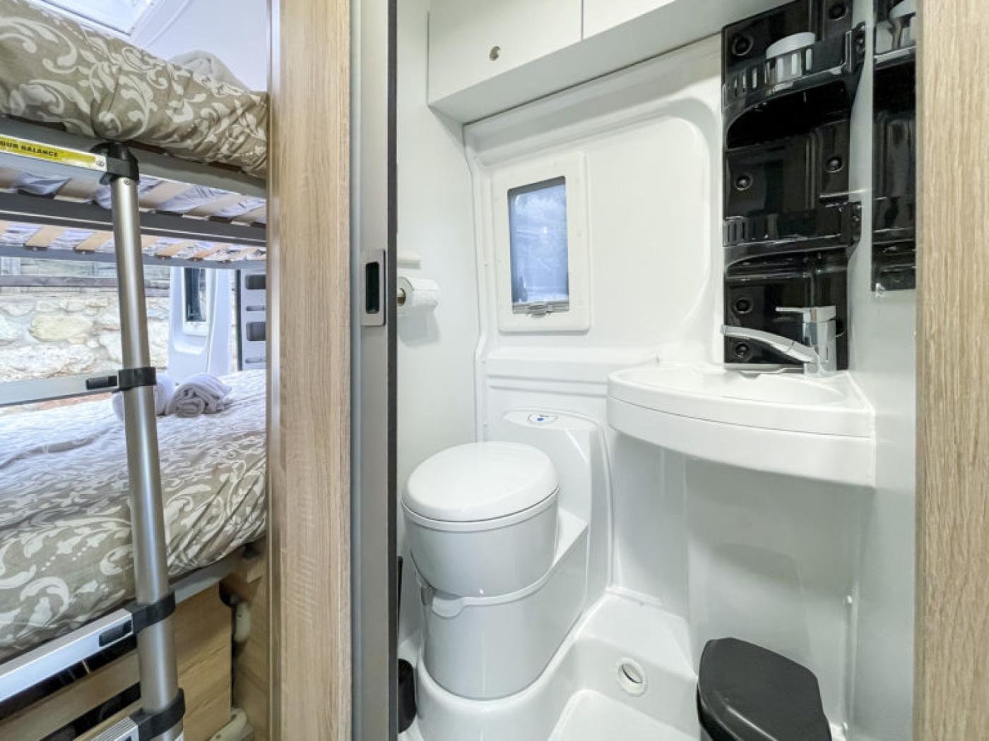 FURGONETA CAMPER — foto 1