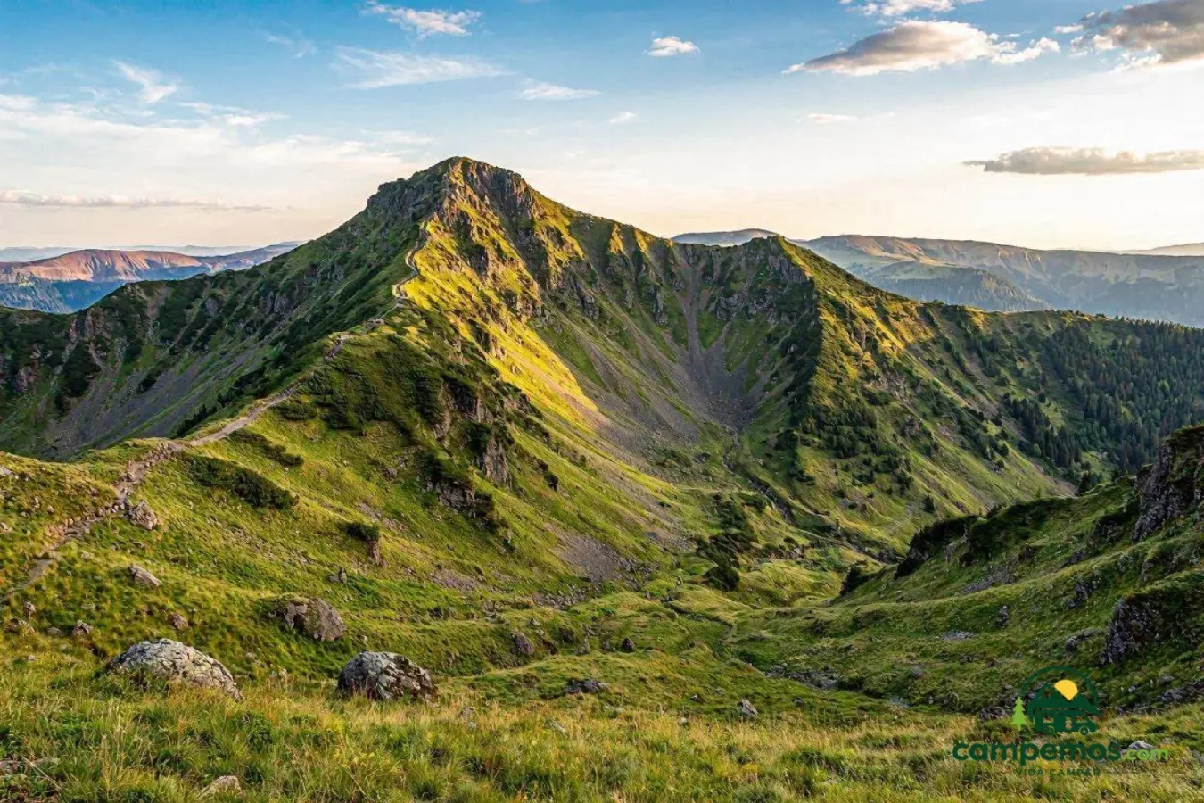 Auvergne volcanes en autocaravana: el Puy de Dôme, los lagos del Cantal y los quesos AOP en 6 días