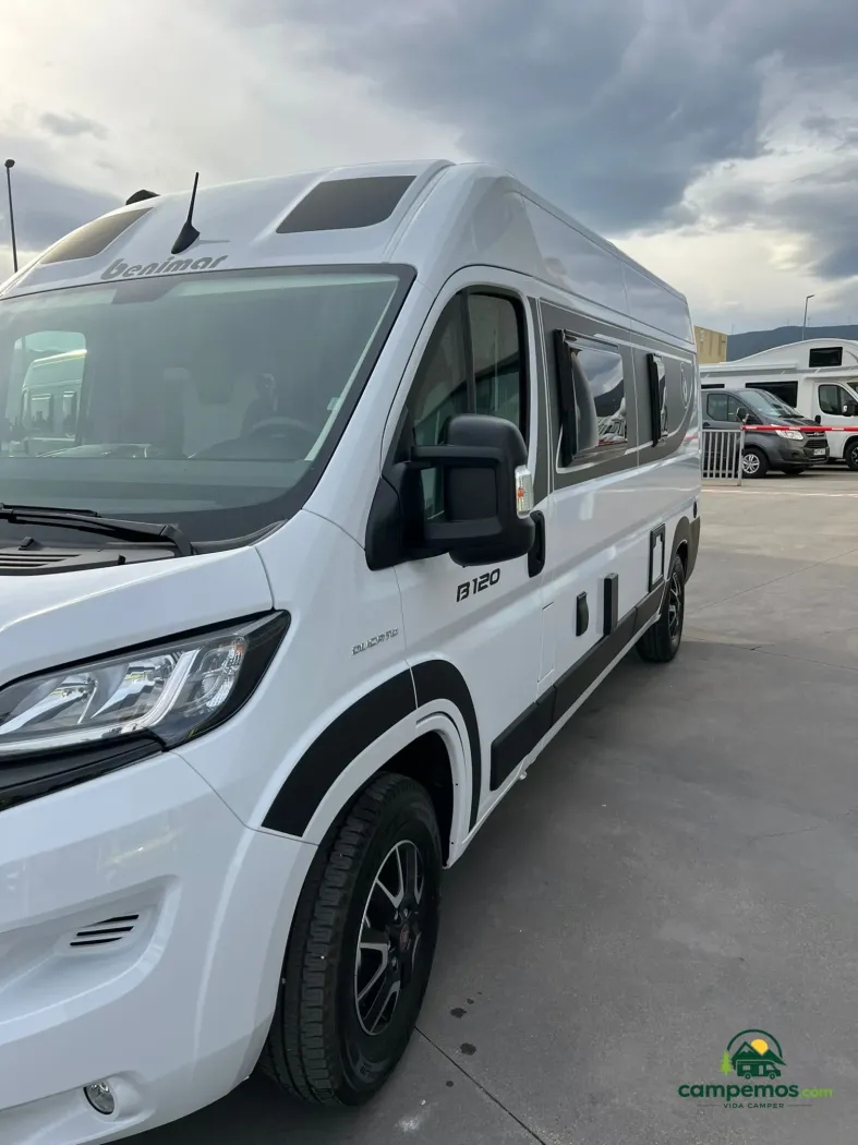 Benimar B120 (2022) — Autocaravana en alquiler · Arrasate — foto 5