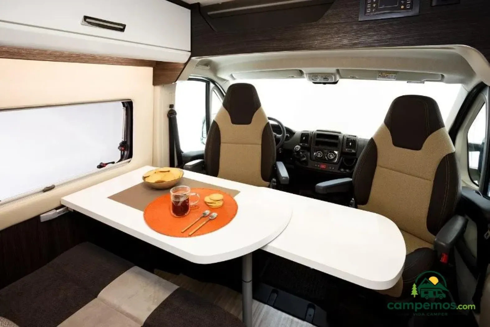 Benimar Benivan 116 — Camper en alquiler · Arrasate — foto 8