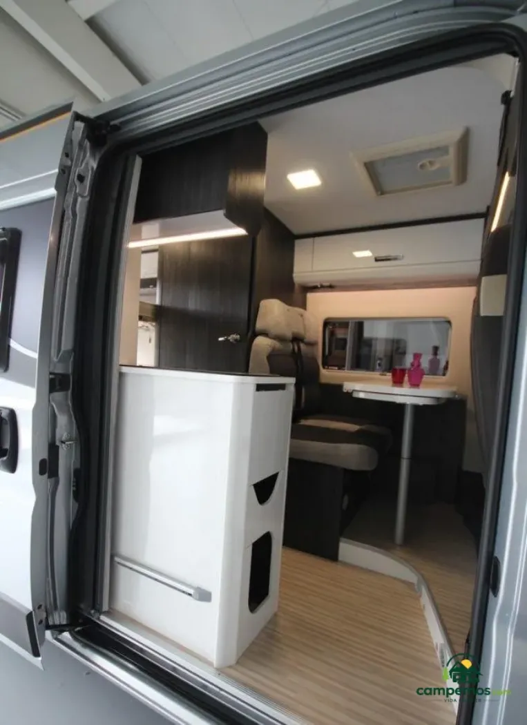 Benimar Benivan 116 — Camper en alquiler · Arrasate — foto 10
