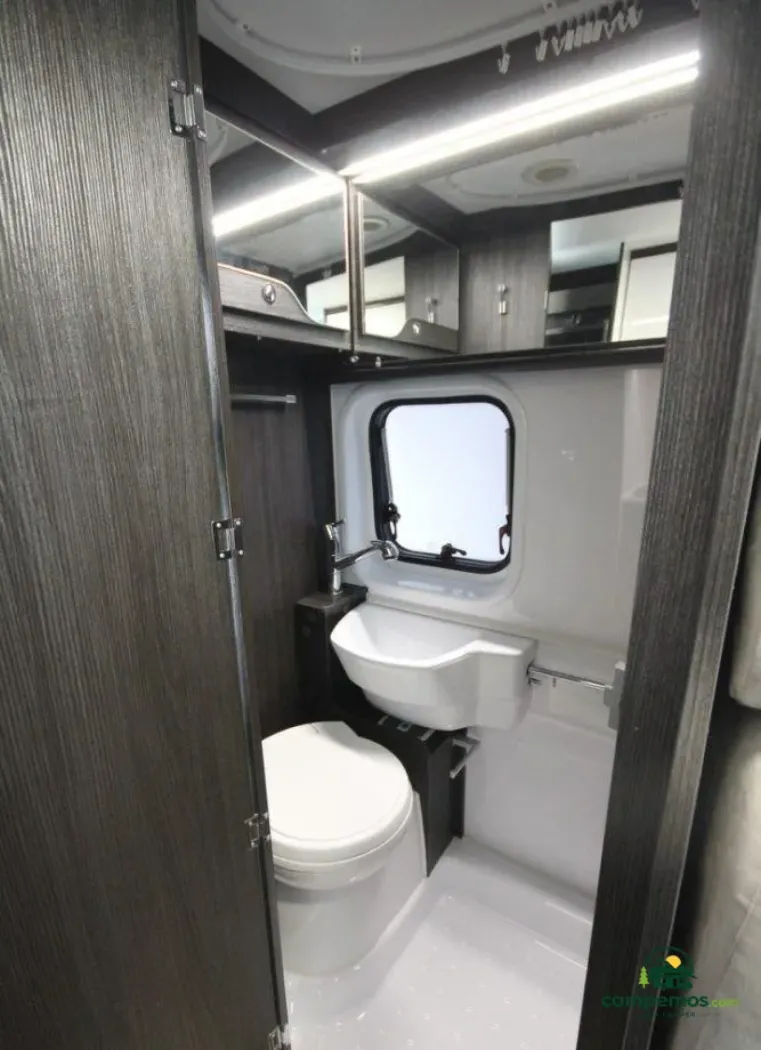 Benimar Benivan 116 — Camper en alquiler · Arrasate — foto 12