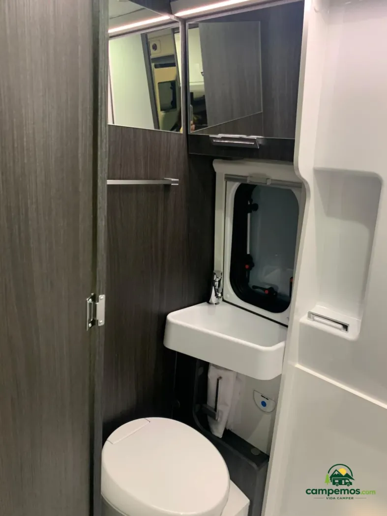 Autocaravana Benimar B120 Alta Gama — Alquiler · Arrasate — foto 15