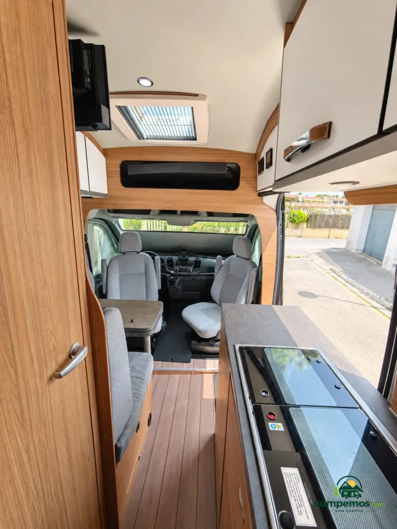 Vendo Ford Transit weinsberg carabus 600 mq Camper, furgo, autocaravana — foto 4