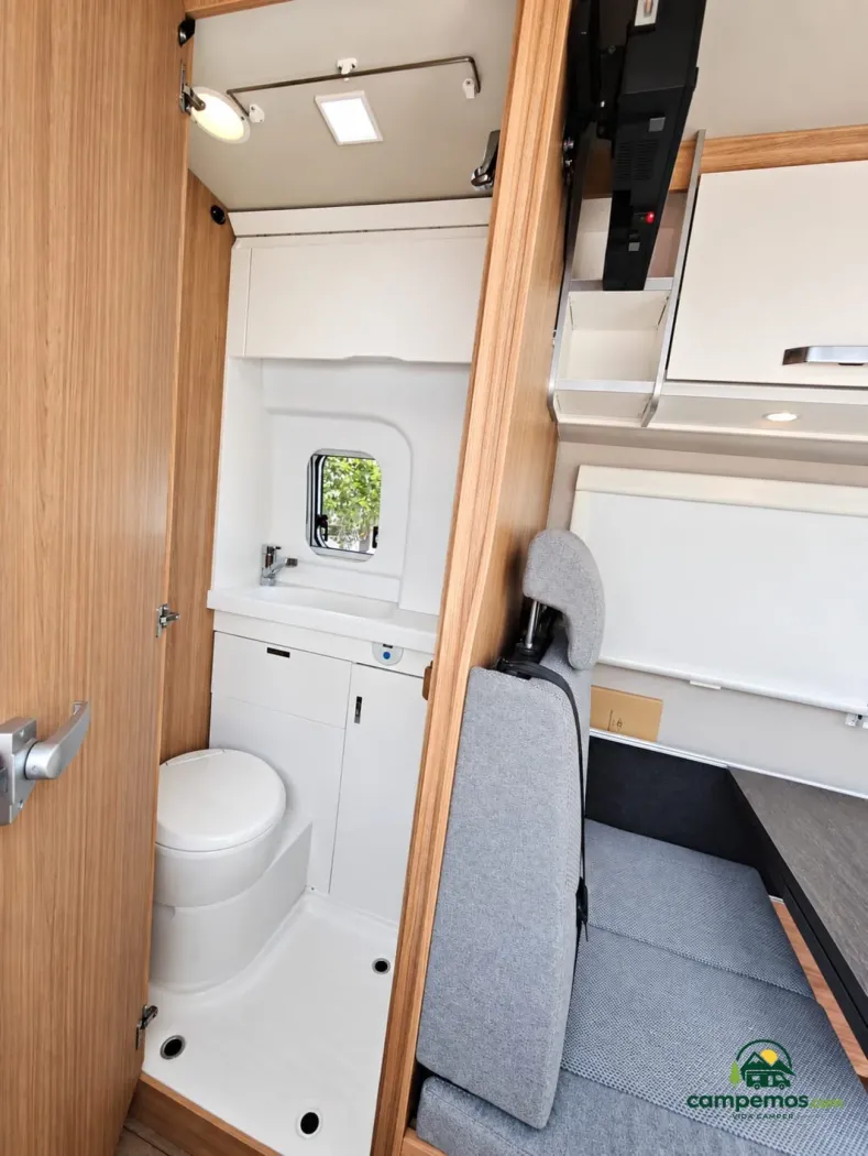 Vendo Ford Transit weinsberg carabus 600 mq Camper, furgo, autocaravana — foto 8